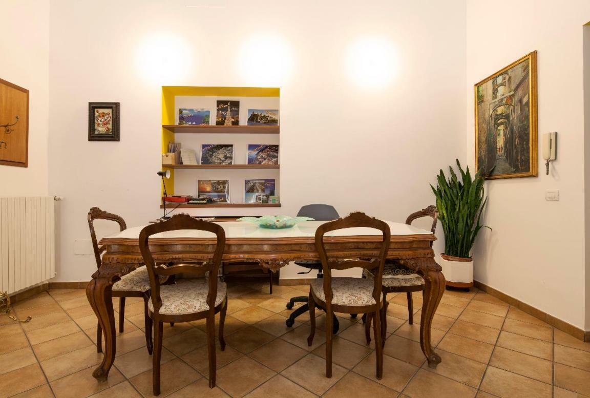 Casa Lungomare Bed & Breakfast Salerno Exterior photo